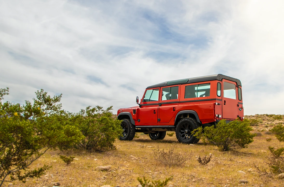 1990 Land Rover Defender 110 - Image 8 of 9