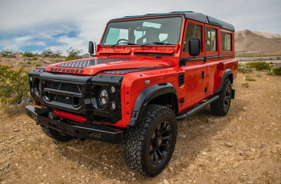 1993 Land Rover Defender 110 - Image 6 of 9