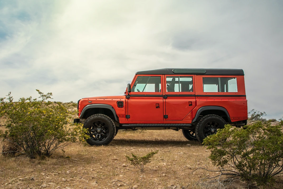 1993 Land Rover Defender 110 - Image 9 of 9