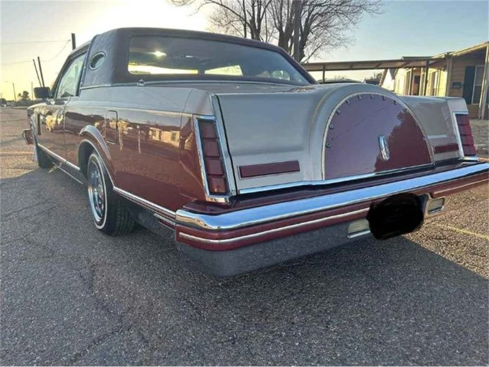 1980 Lincoln Continental 6th Gen - Image 2 of 20