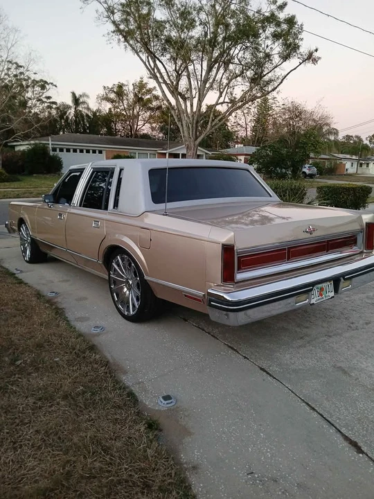 1980 Lincoln Continental 6th Gen - Image 3 of 6