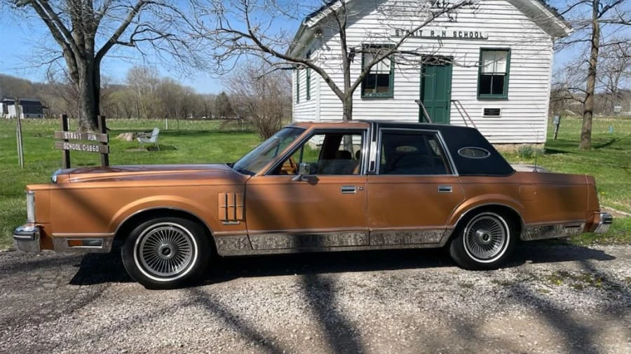 1980 Lincoln Continental Mark VI - Image 7 of 21