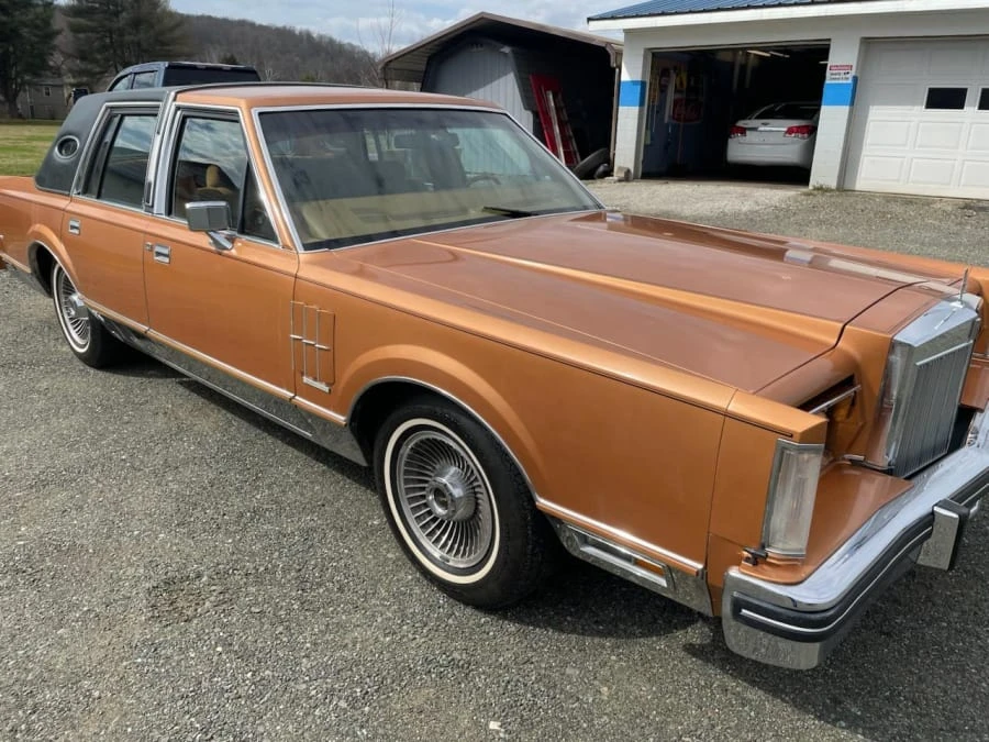 1980 Lincoln Continental Mark VI - Image 8 of 21