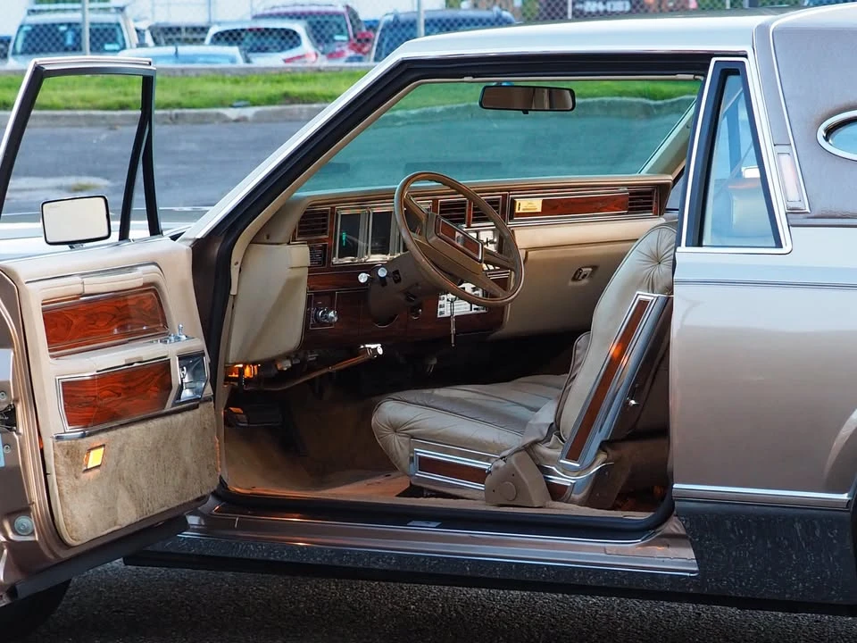 1980 Lincoln Continental Mark VI - Image 8 of 10