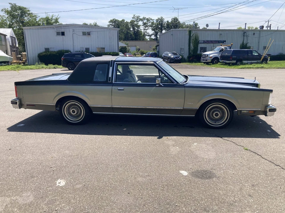 1980 Lincoln Continental 6th Gen - Image 6 of 31