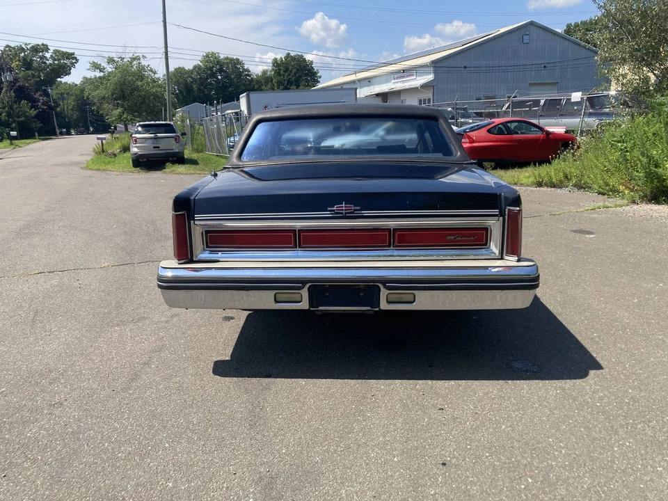 1980 Lincoln Continental 6th Gen - Image 8 of 31