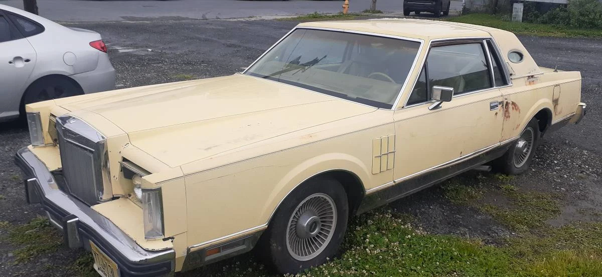 1980 Lincoln Continental 6th Gen - Image 2 of 6