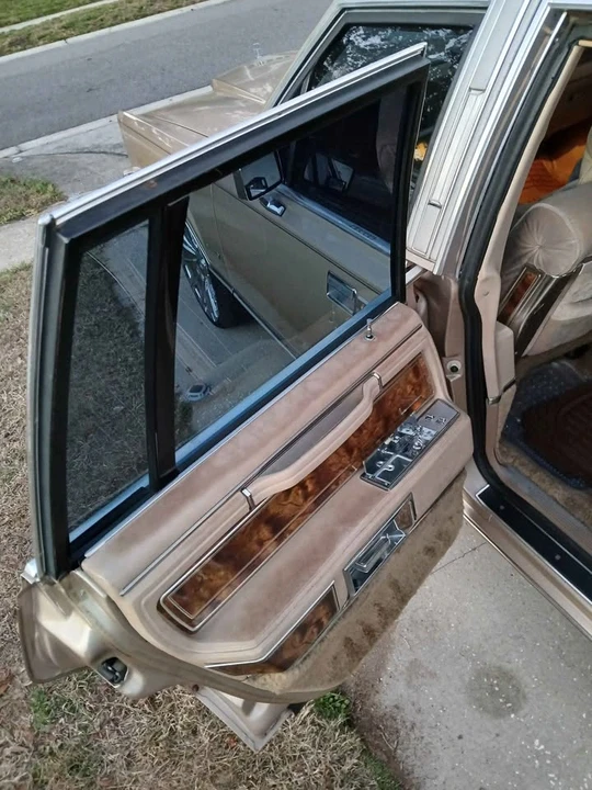 1980 Lincoln Continental 6th Gen - Image 6 of 6