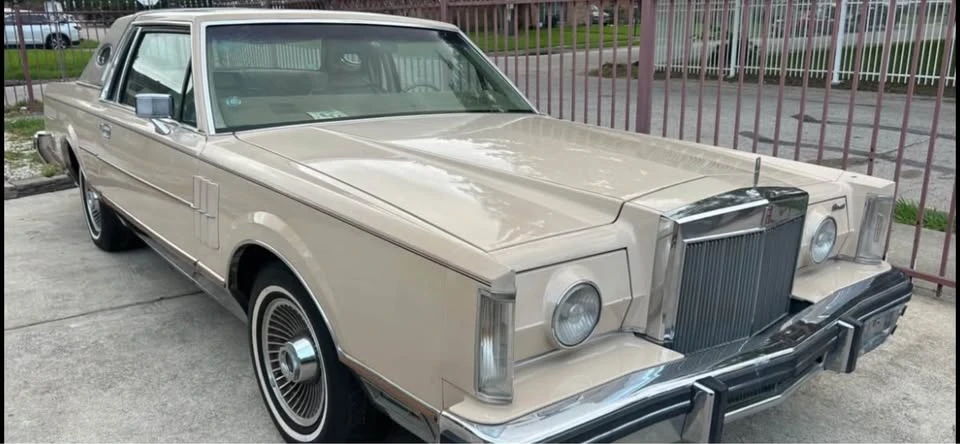 1980 Lincoln Continental Mark IV - Image 2 of 9