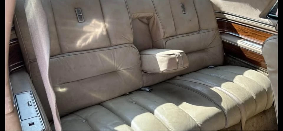 1980 Lincoln Continental Mark VII - Image 9 of 11