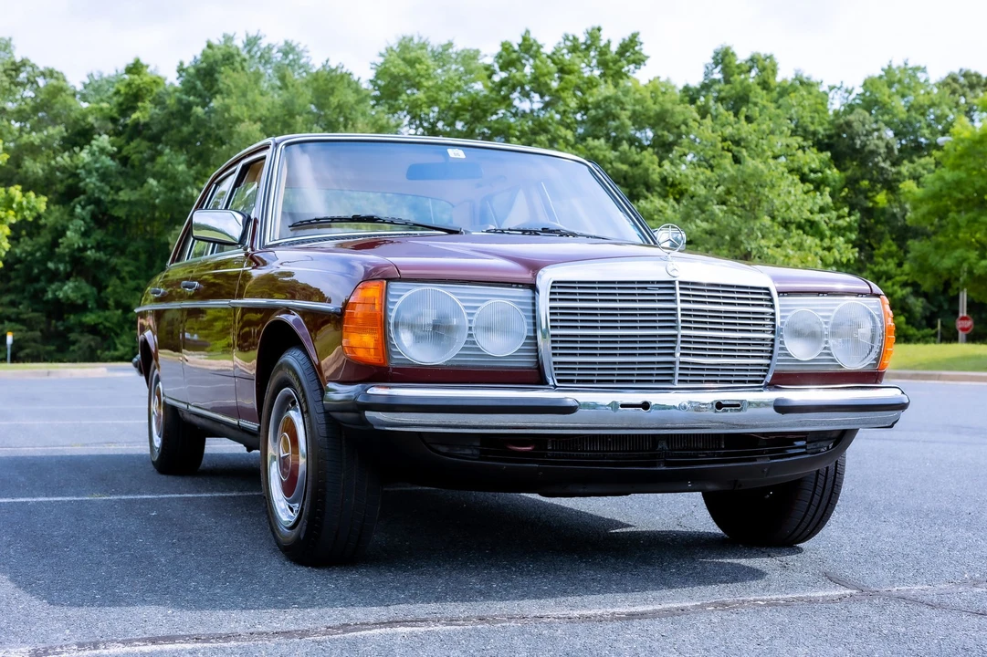 1980 Mercedes-Benz W123 Sedan - Image 5 of 31