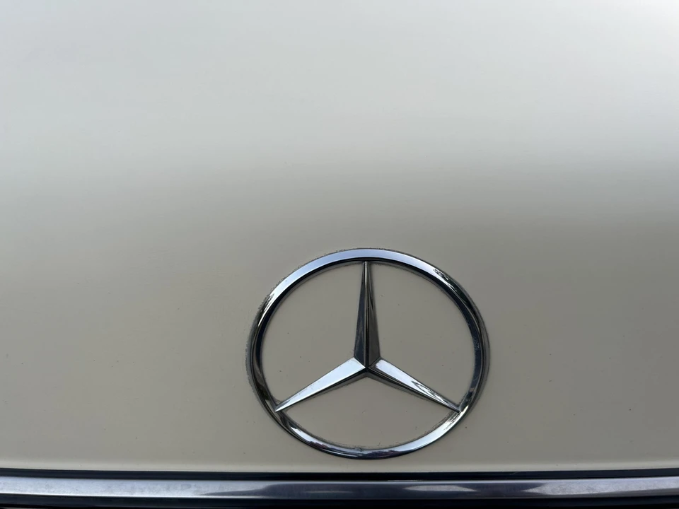 1980 Mercedes-Benz W123 Sedan - Image 17 of 31