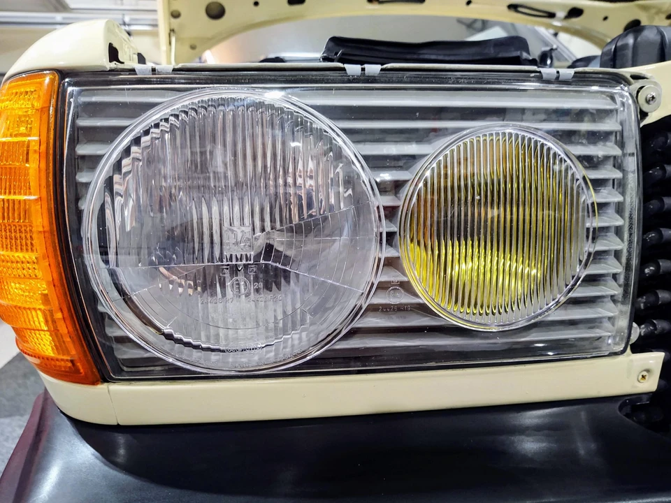 1980 Mercedes-Benz W123 Sedan - Image 25 of 31