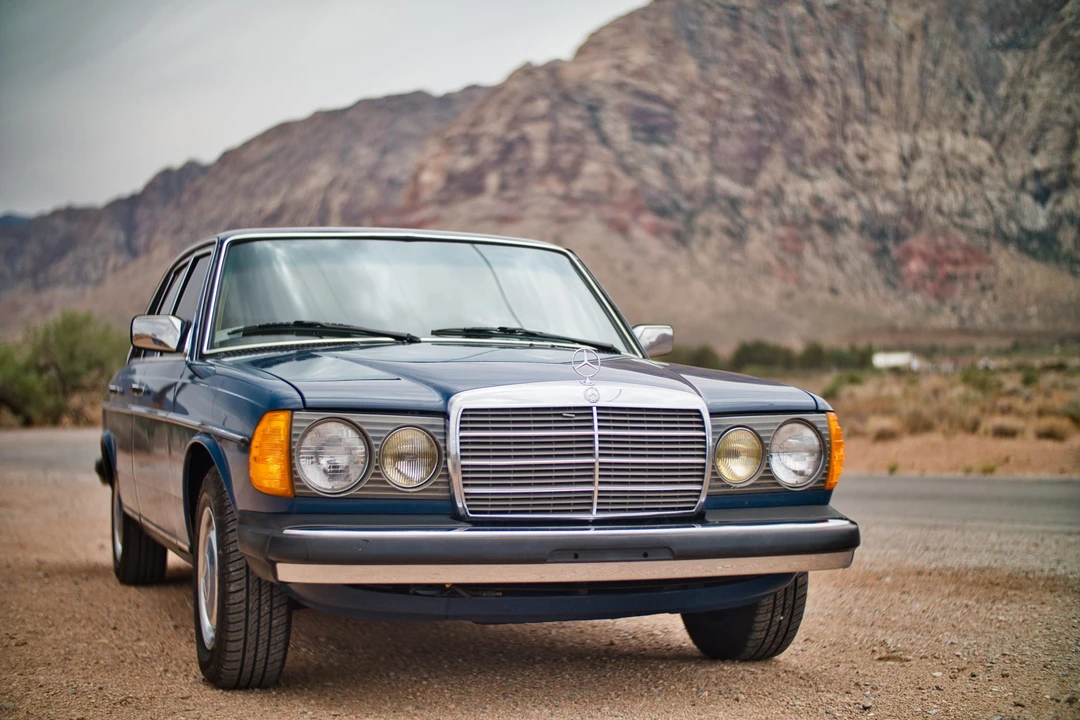 1980 Mercedes-Benz W123 Sedan - Image 3 of 31