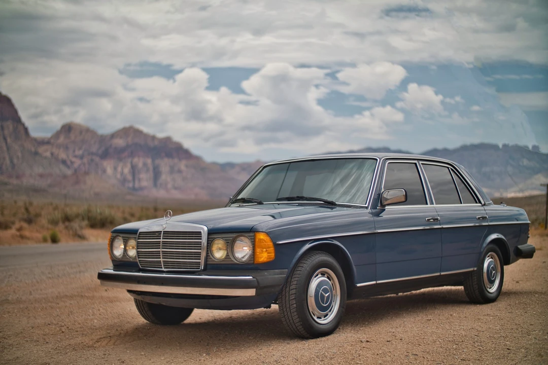 1980 Mercedes-Benz W123 Sedan - Image 6 of 31
