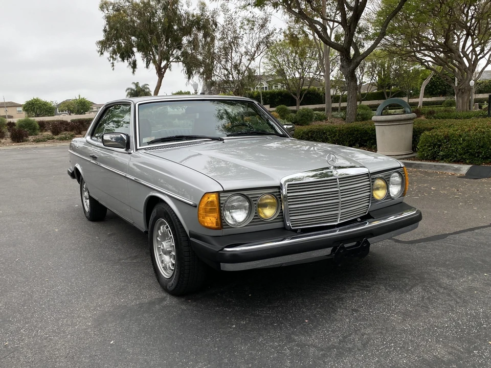 1980 Mercedes-Benz W123 Coupe (C123) - Image 14 of 31