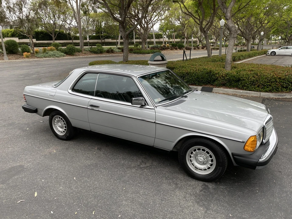 1980 Mercedes-Benz W123 Coupe (C123) - Image 12 of 31