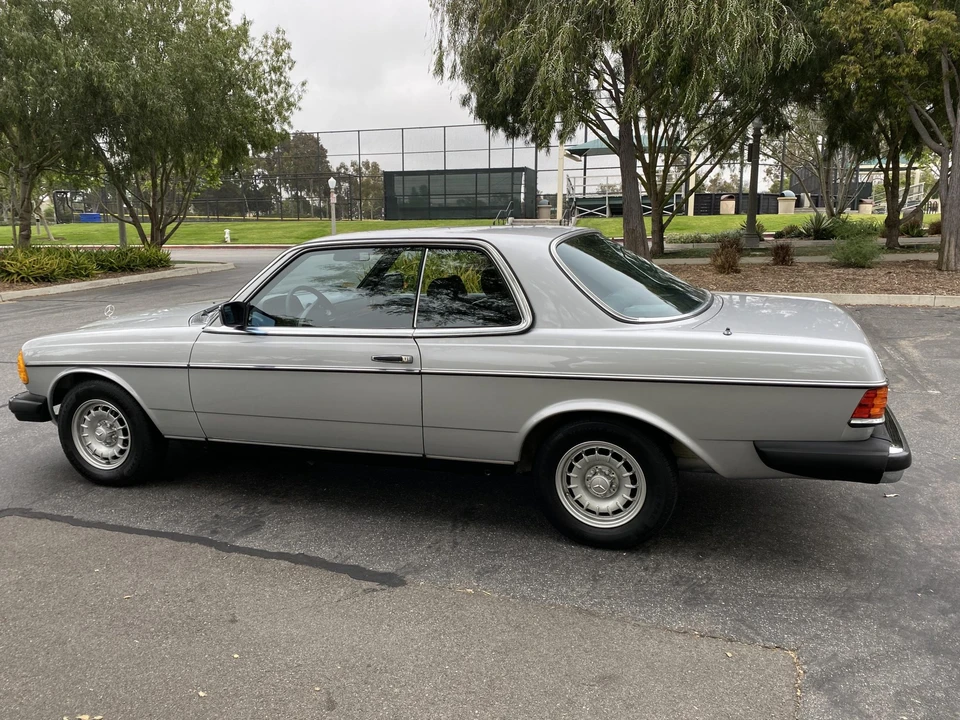 1980 Mercedes-Benz W123 Coupe (C123) - Image 4 of 31