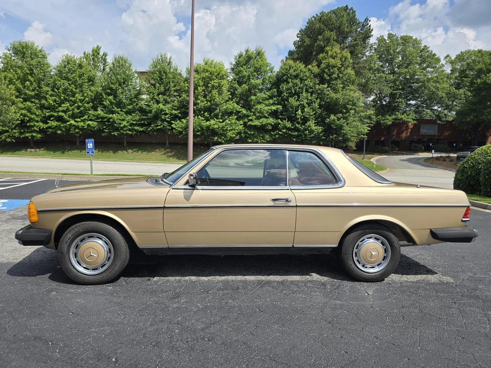 1980 Mercedes-Benz W123 Coupe (C123) - Image 9 of 31