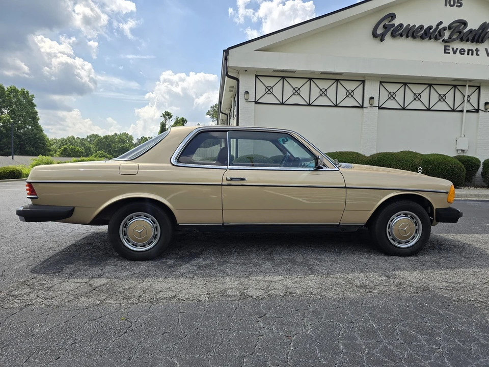 1980 Mercedes-Benz W123 Coupe (C123) - Image 5 of 31