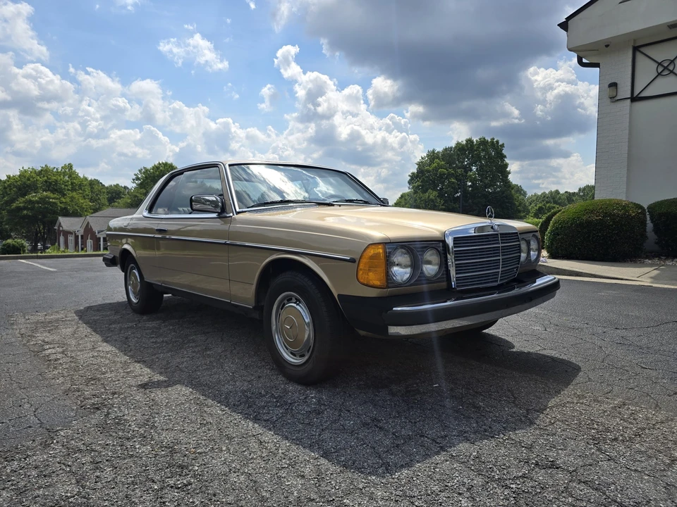 1980 Mercedes-Benz W123 Coupe (C123) - Image 4 of 31