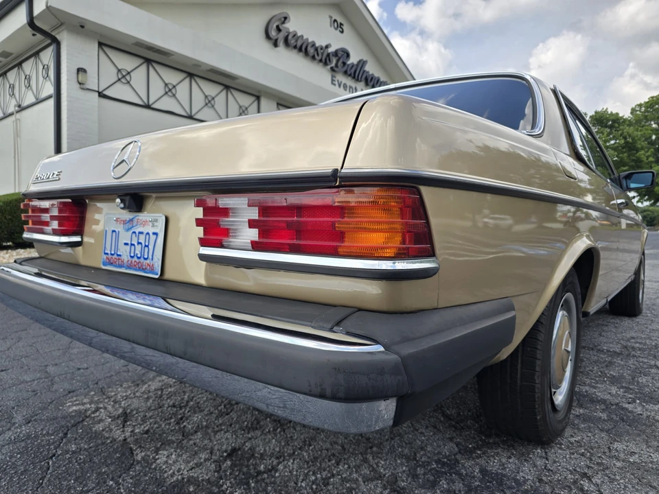 1980 Mercedes-Benz W123 Coupe (C123) - Image 23 of 31