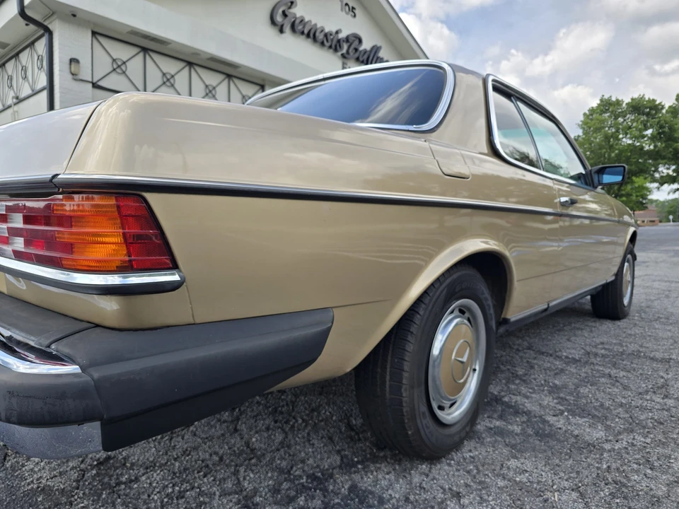 1980 Mercedes-Benz W123 Coupe (C123) - Image 21 of 31