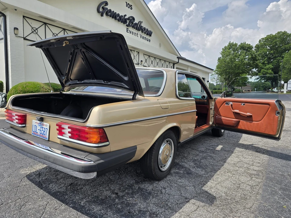 1980 Mercedes-Benz W123 Coupe (C123) - Image 12 of 31