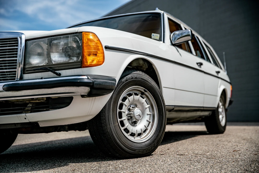 1980 Mercedes-Benz W123 Wagon (S123) - Image 28 of 31