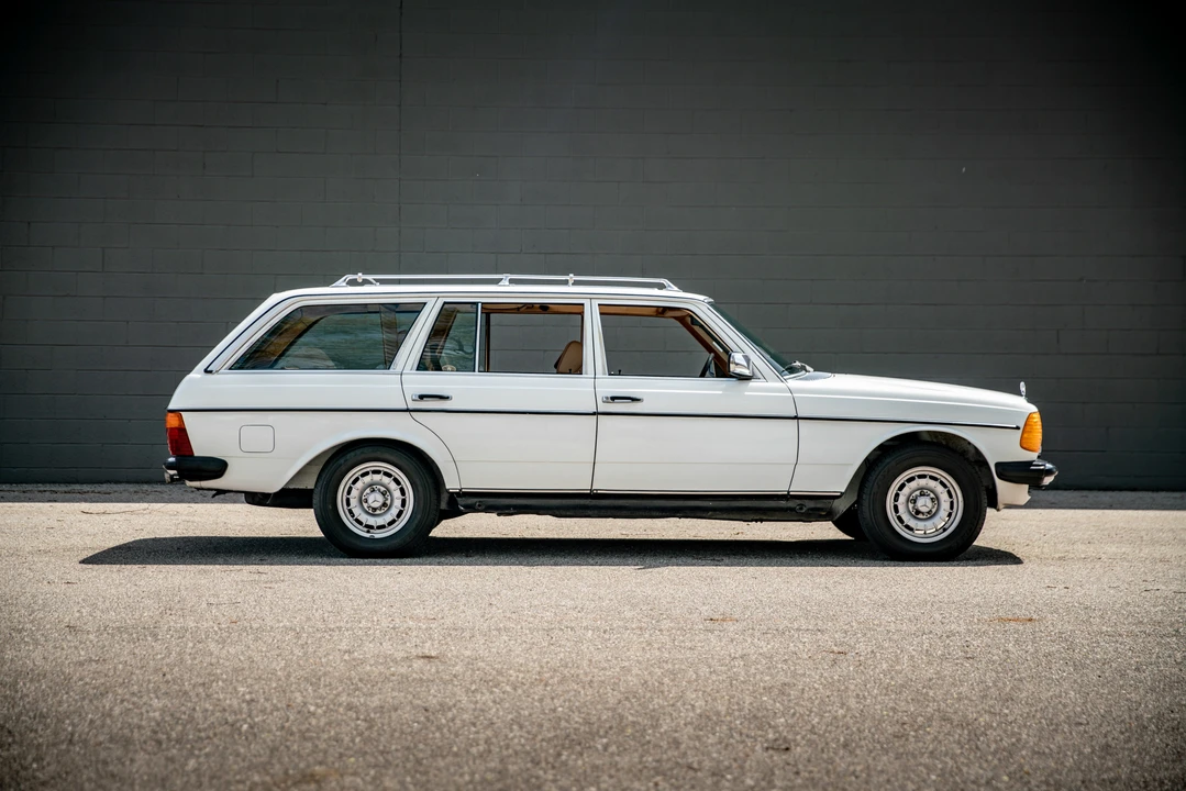 1980 Mercedes-Benz W123 Wagon (S123) - Image 23 of 31