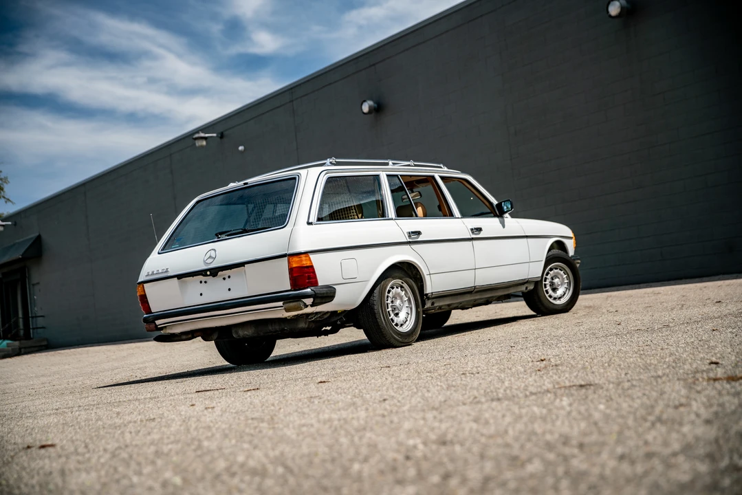1980 Mercedes-Benz W123 Wagon (S123) - Image 25 of 31