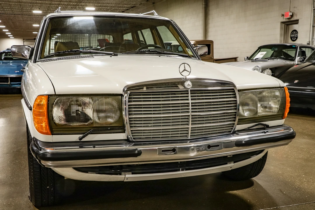 1980 Mercedes-Benz W123 Wagon (S123) - Image 8 of 31