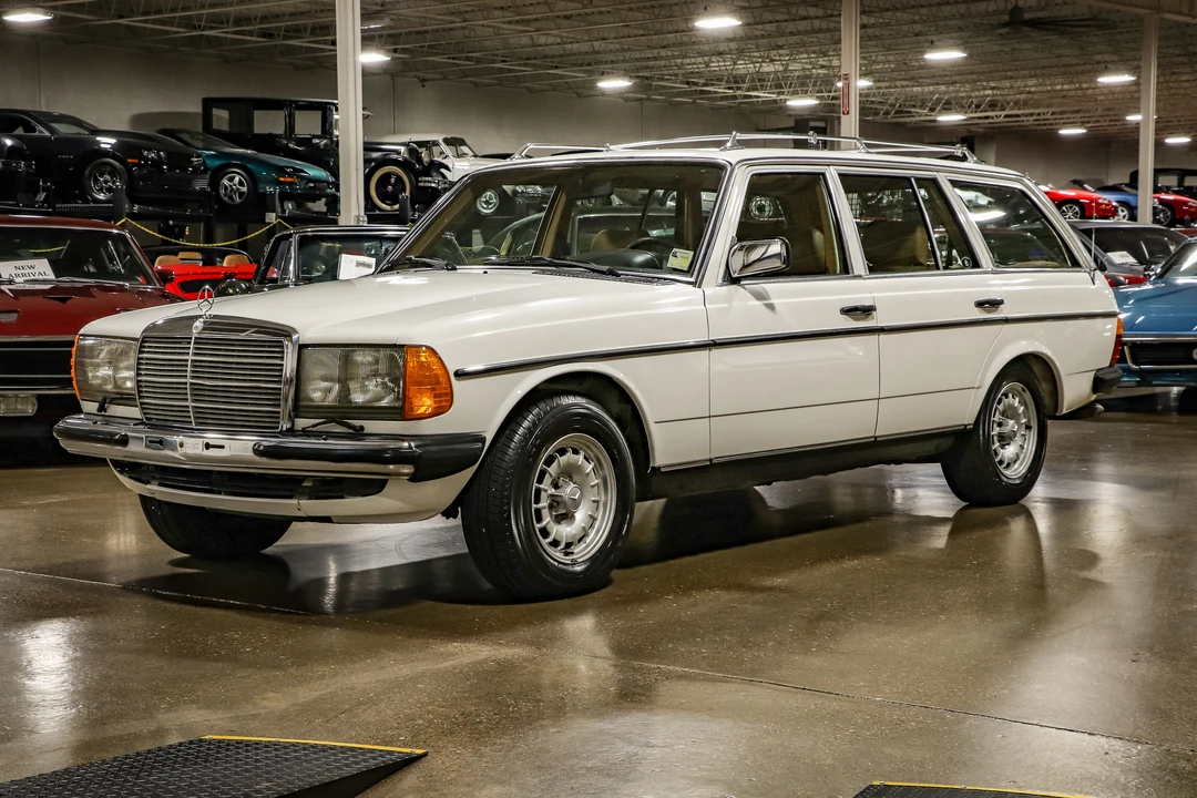 1980 Mercedes-Benz W123 Wagon (S123) - Image 3 of 31