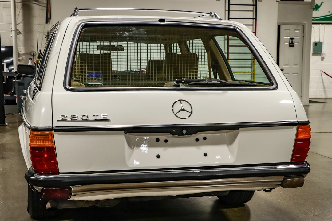 1980 Mercedes-Benz W123 Wagon (S123) - Image 18 of 31