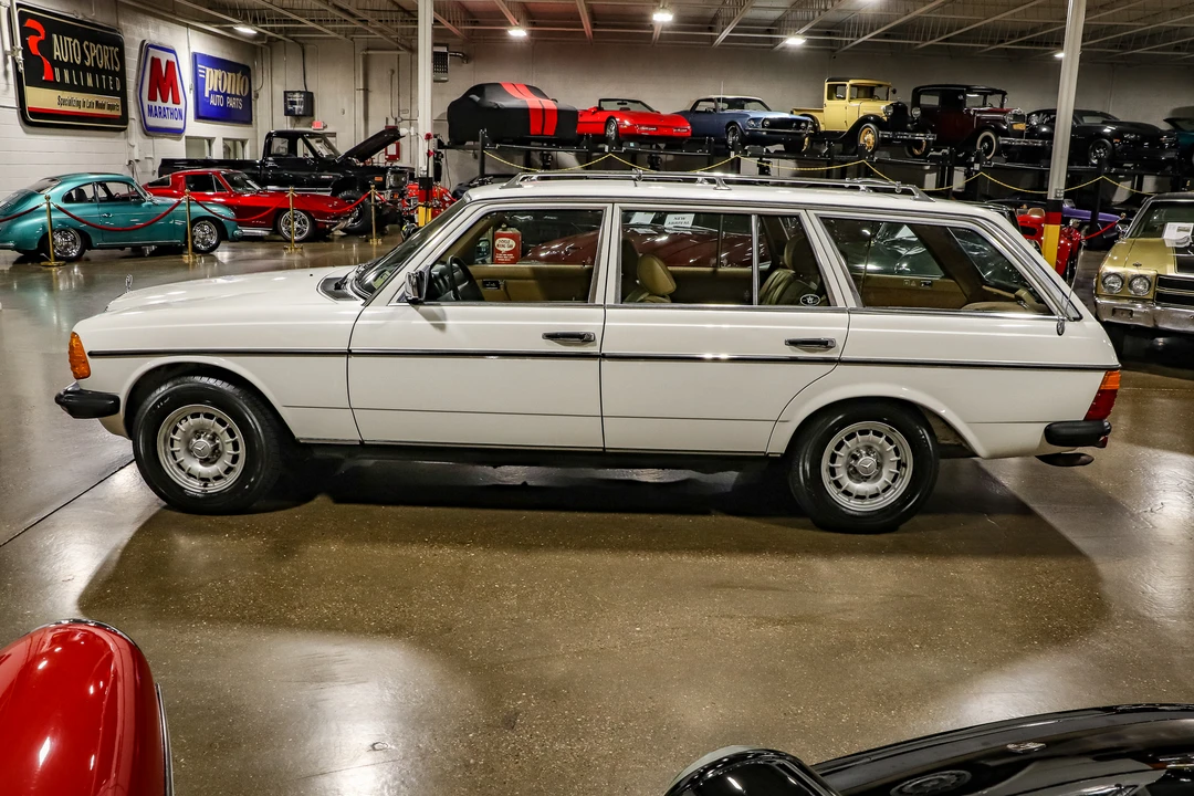 1980 Mercedes-Benz W123 Wagon (S123) - Image 21 of 31
