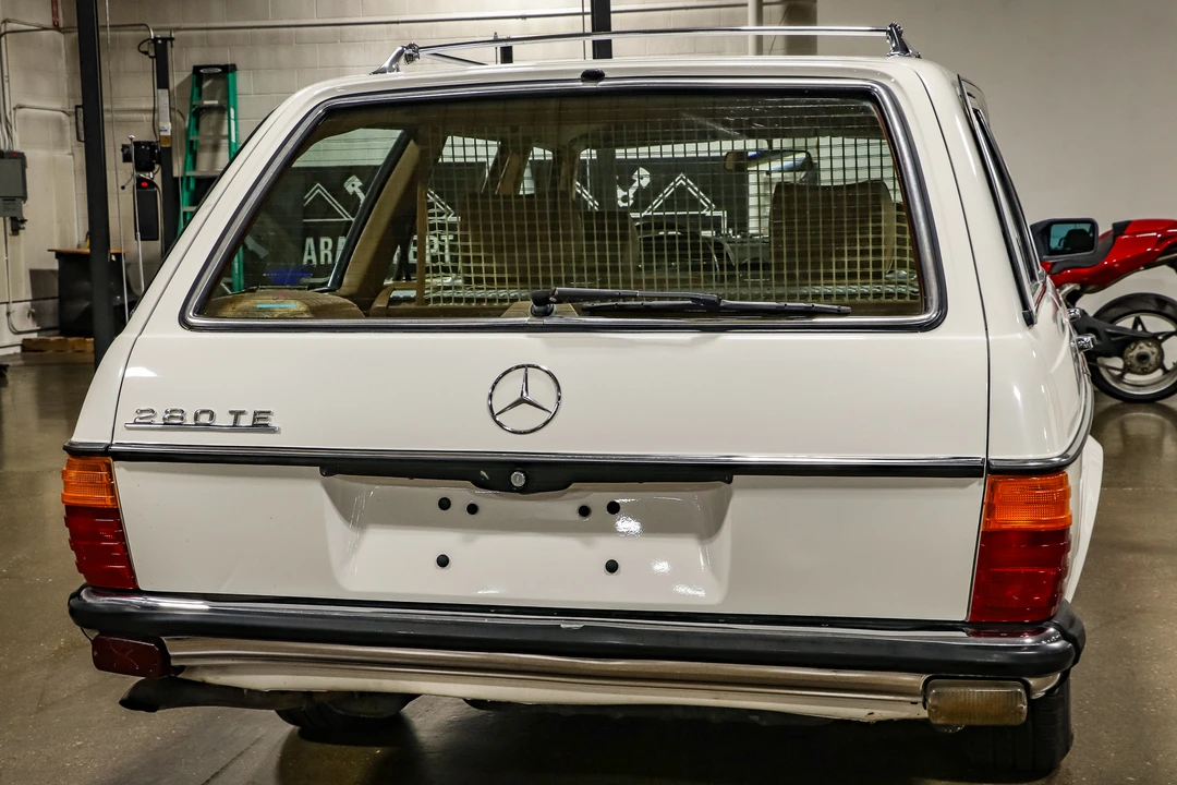 1980 Mercedes-Benz W123 Wagon (S123) - Image 15 of 31