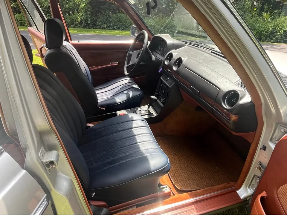 1980 Mercedes-Benz E-Class - Image 10 of 16