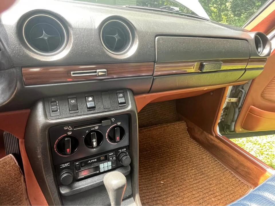 1980 Mercedes-Benz E-Class - Image 9 of 16