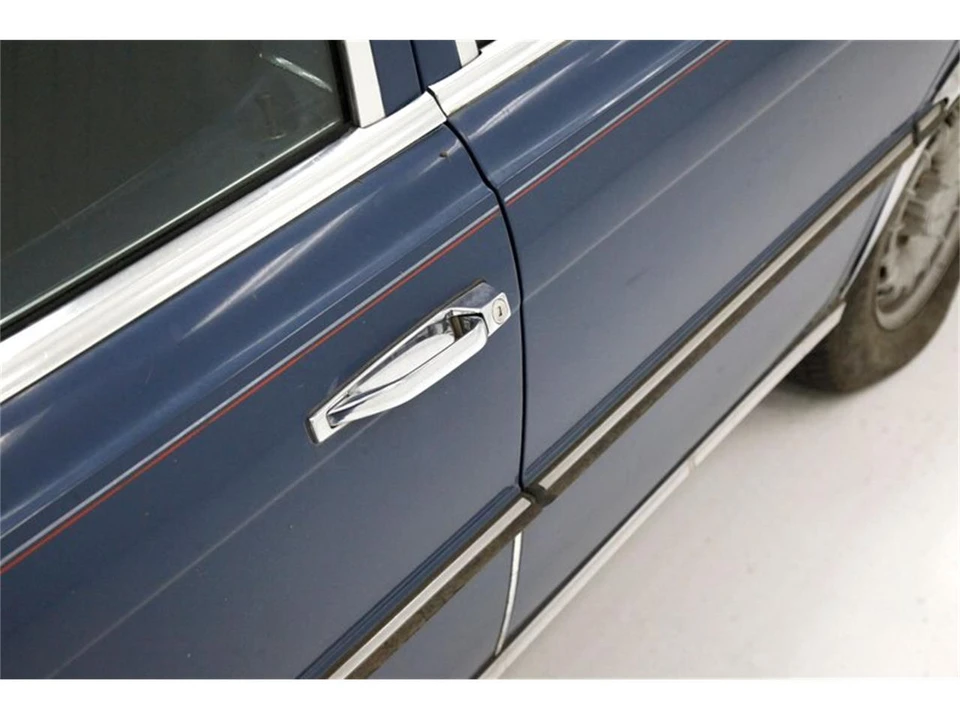 1980 Mercedes-Benz W123 Sedan - Image 18 of 31