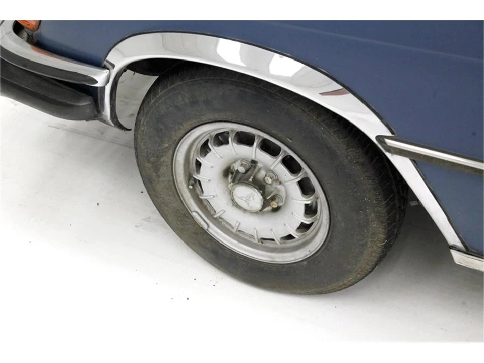 1980 Mercedes-Benz W123 Sedan - Image 16 of 31