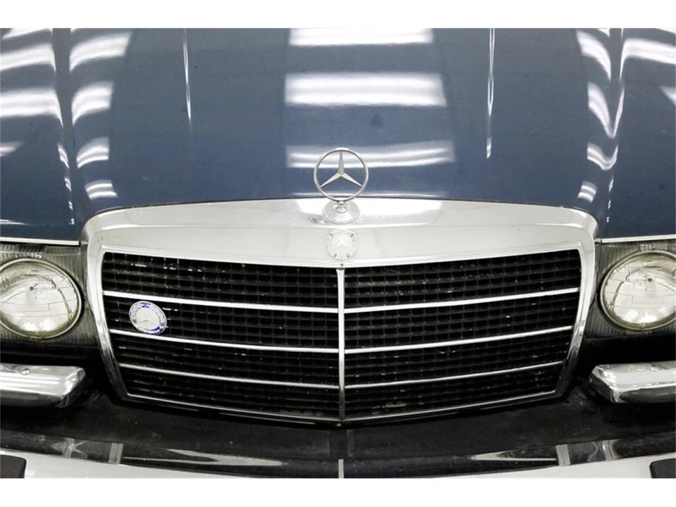 1980 Mercedes-Benz W123 Sedan - Image 12 of 31