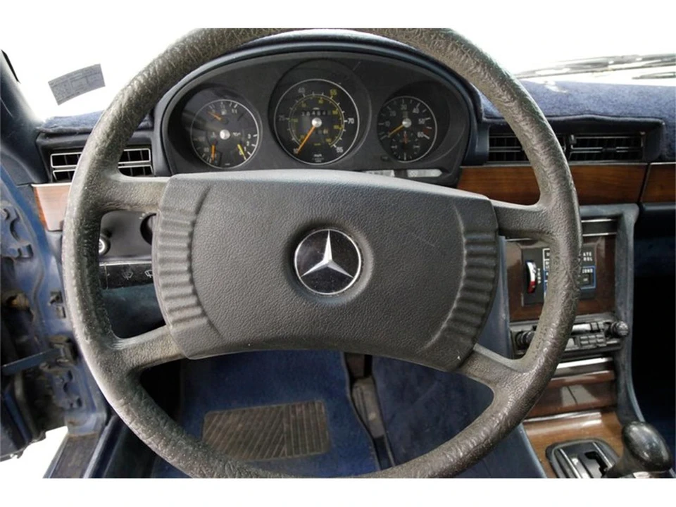 1980 Mercedes-Benz W123 Sedan - Image 30 of 31