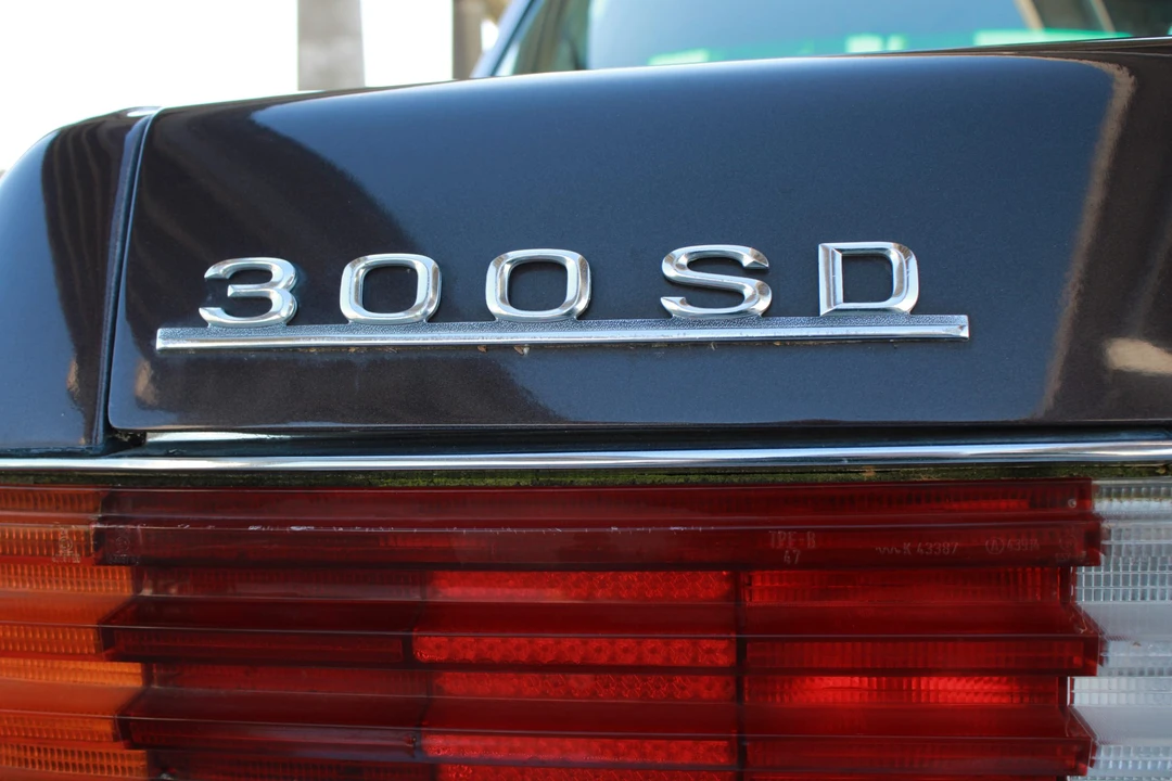 1980 Mercedes-Benz W116 S-Class - Image 31 of 31