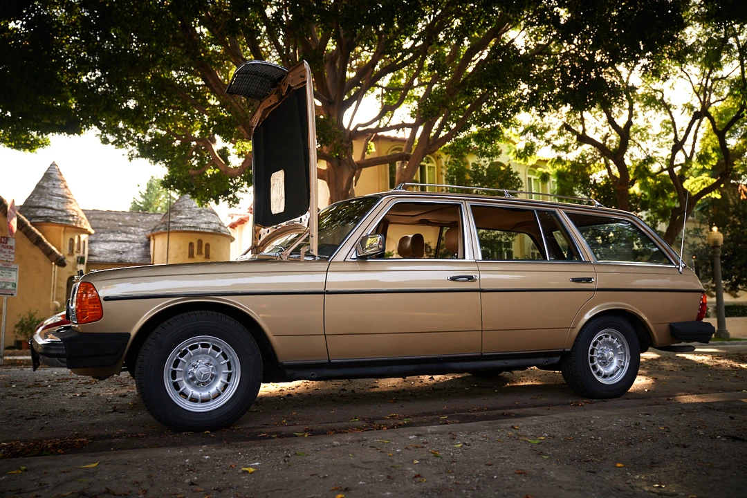 1980 Mercedes-Benz W123 Wagon (S123) - Image 13 of 31