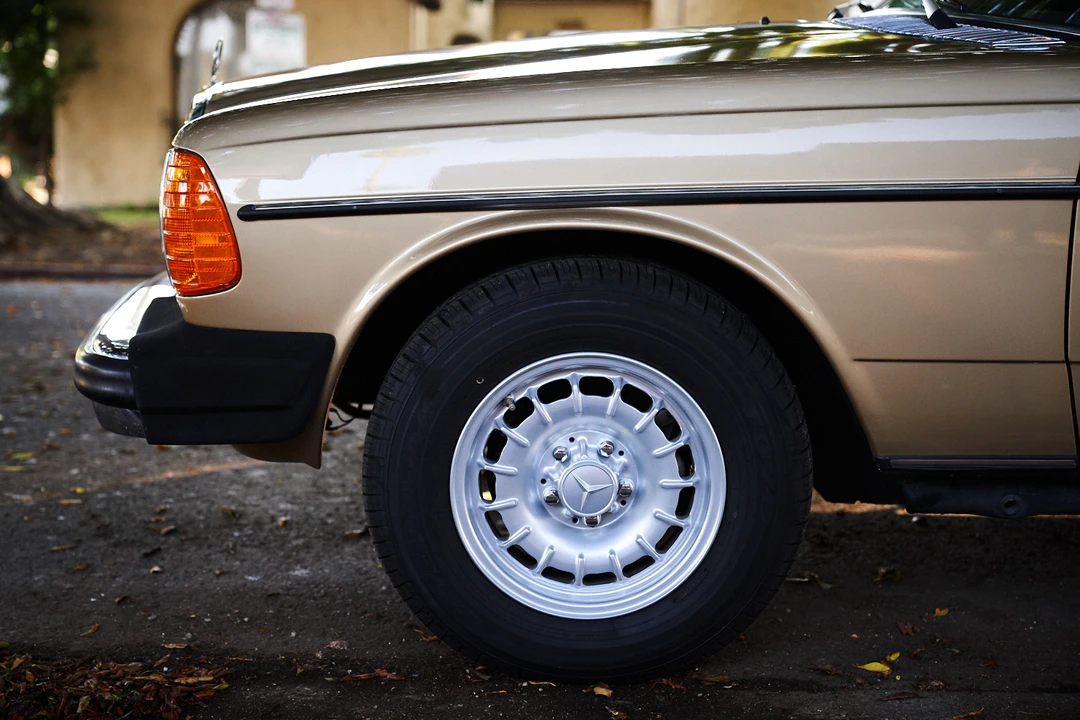 1980 Mercedes-Benz W123 Wagon (S123) - Image 25 of 31