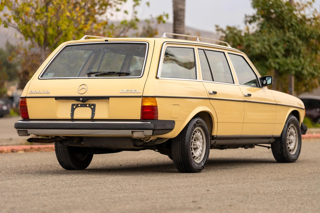 1980 Mercedes-Benz E-Class - Image 4 of 31