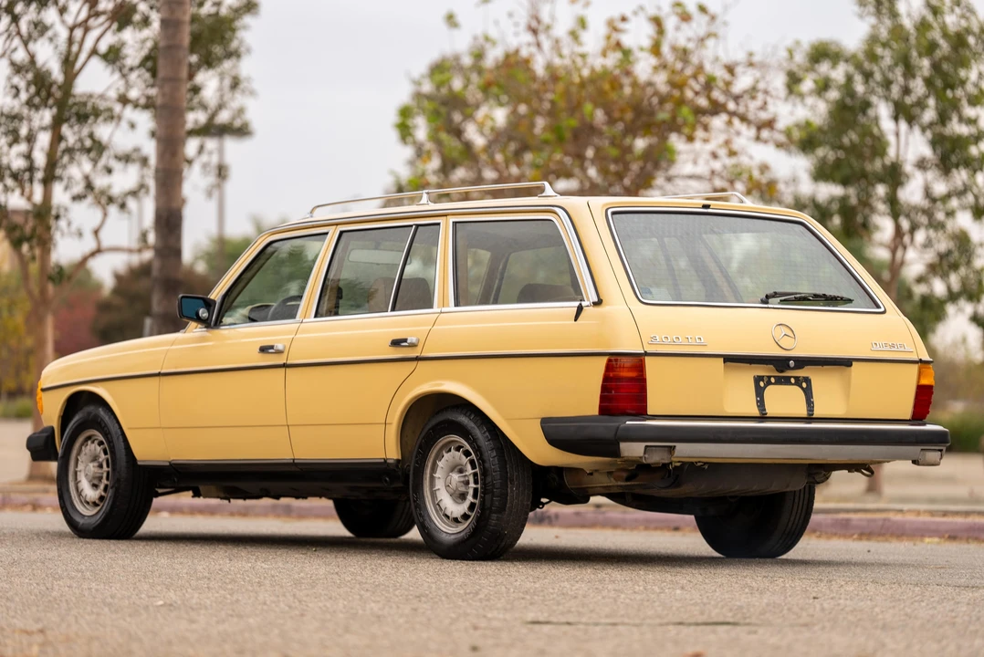 1980 Mercedes-Benz E-Class - Image 11 of 31