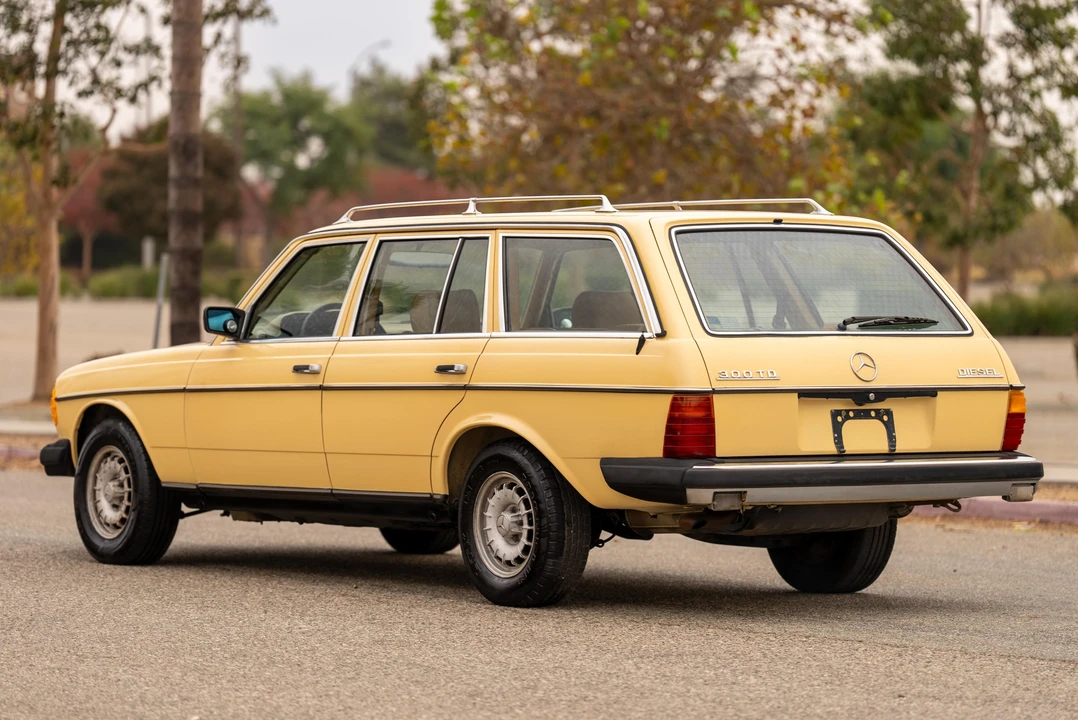 1980 Mercedes-Benz E-Class - Image 10 of 31