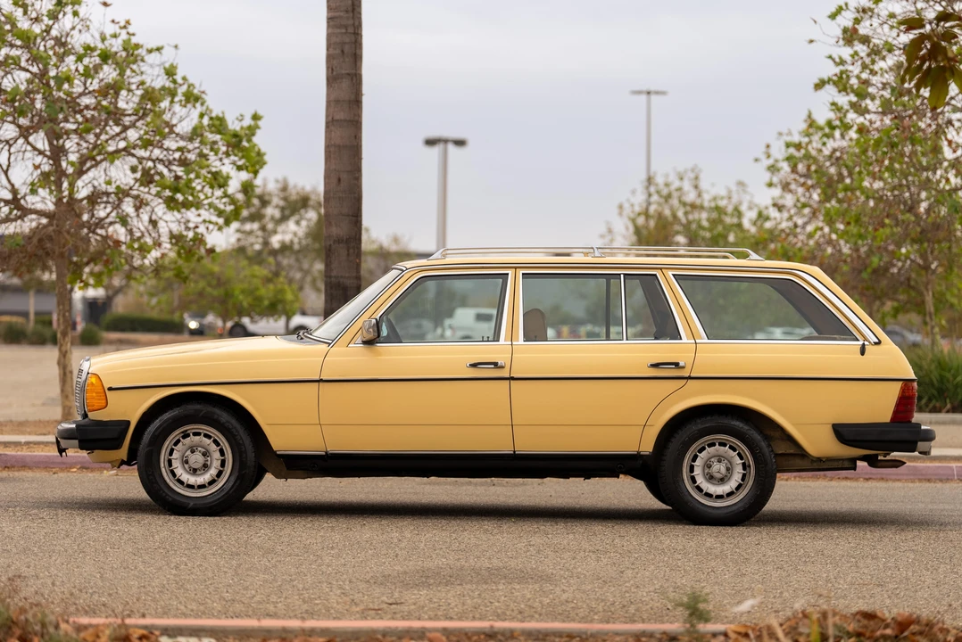 1980 Mercedes-Benz E-Class - Image 9 of 31
