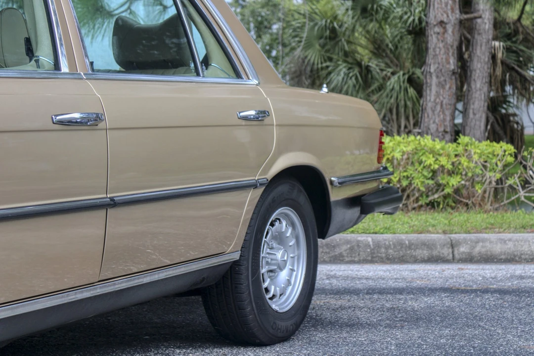 1980 Mercedes-Benz W116 S-Class - Image 31 of 31